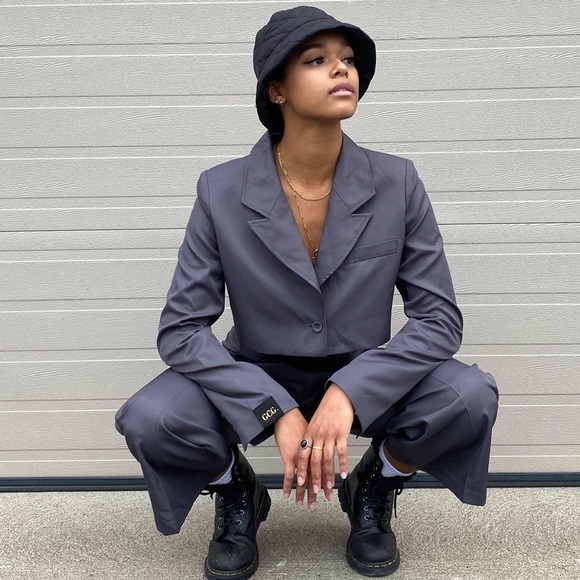 GIRLCRUSH GRAY SET - Picture 1 of 16